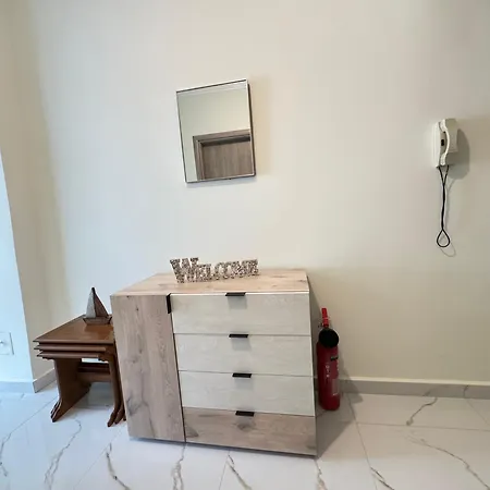 Dimado 4 Nea Iraklitsa